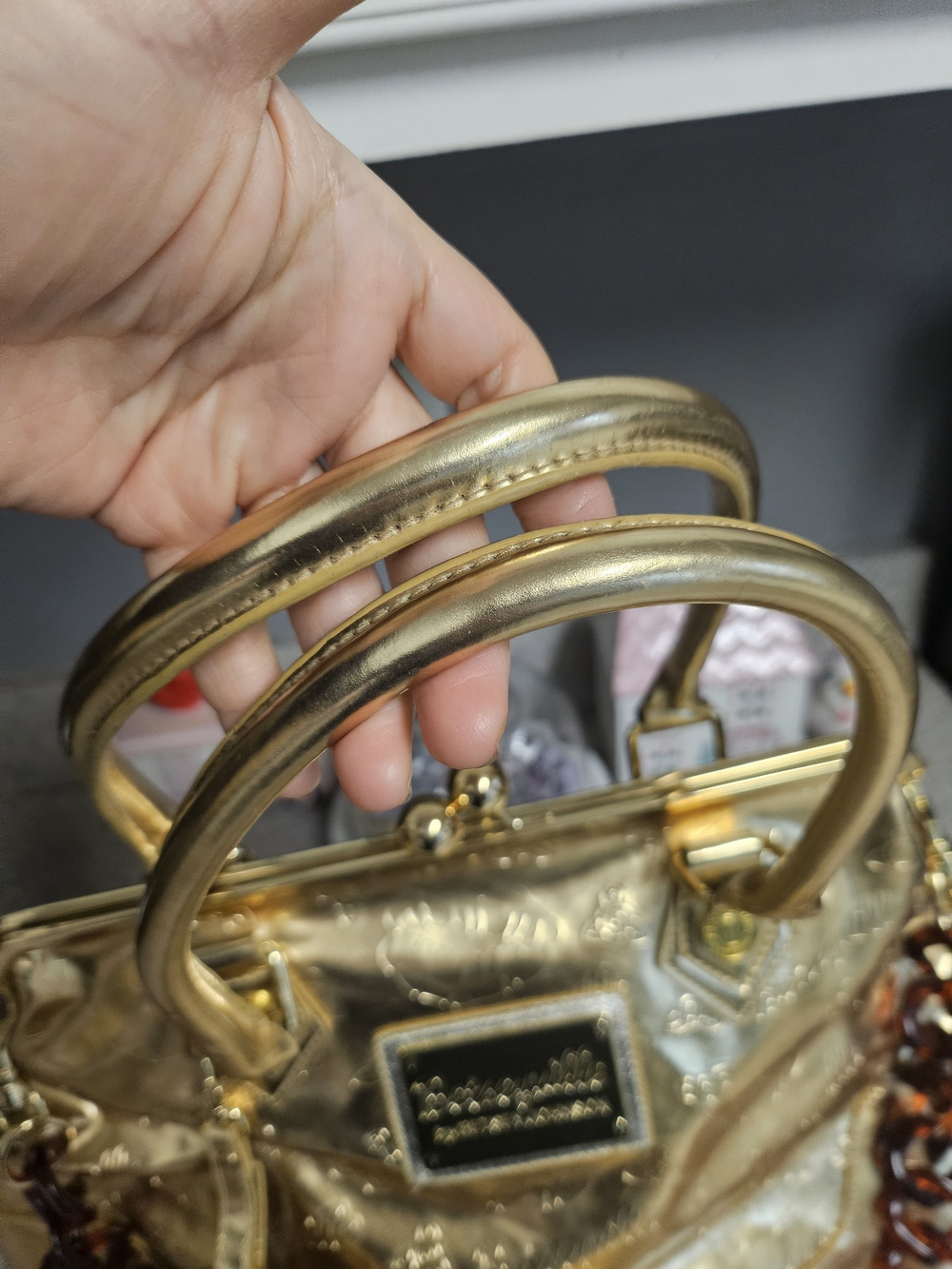 Rare Vintage Y2K Betseyville by Betsey Johnson Metallic Gold Kiss-Lock Bag ✨ - Picture 9 of 16